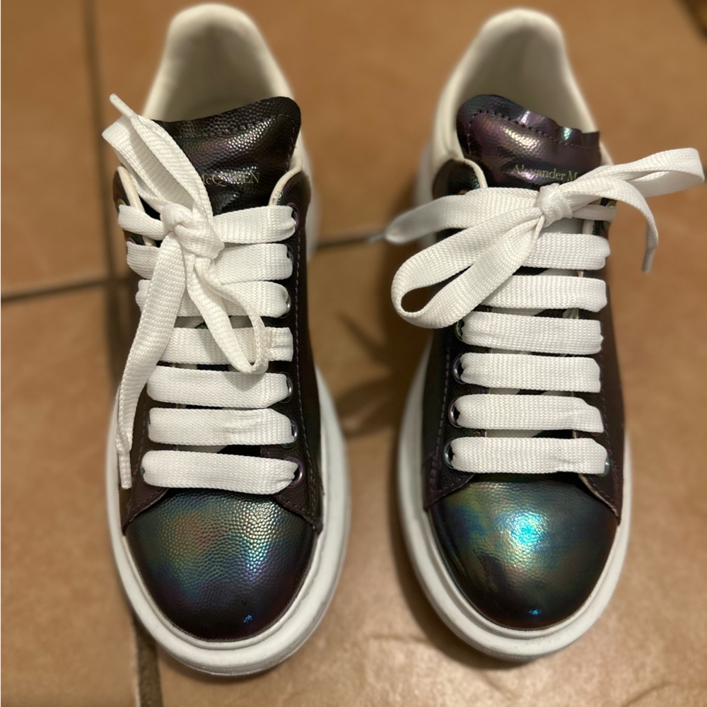 Alexander McQueen oversized sneaker